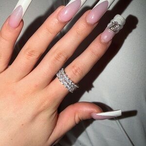 Elegant Silver Women's Ring